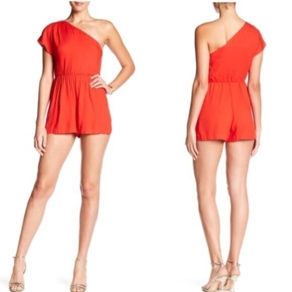 New NWT alice + olivia‎ Draped One Shoulder Romper Poppy Size 8 10 - Picture 1 of 3